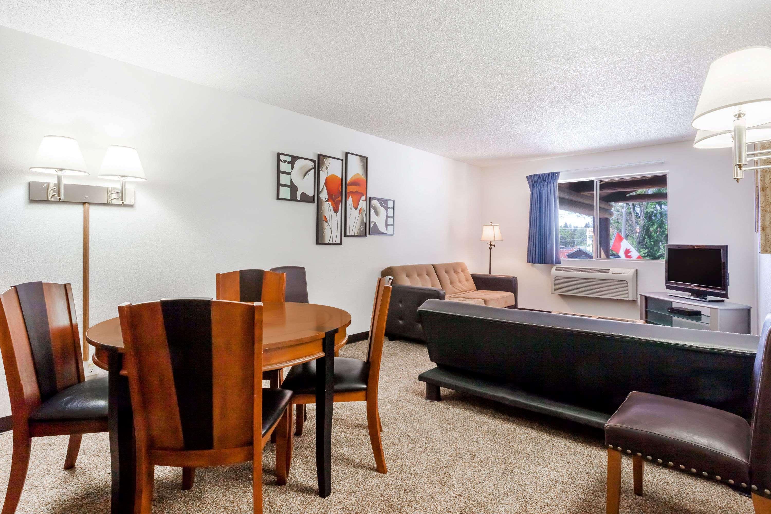 Days Inn By Wyndham Sandpoint Ponderay Dış mekan fotoğraf